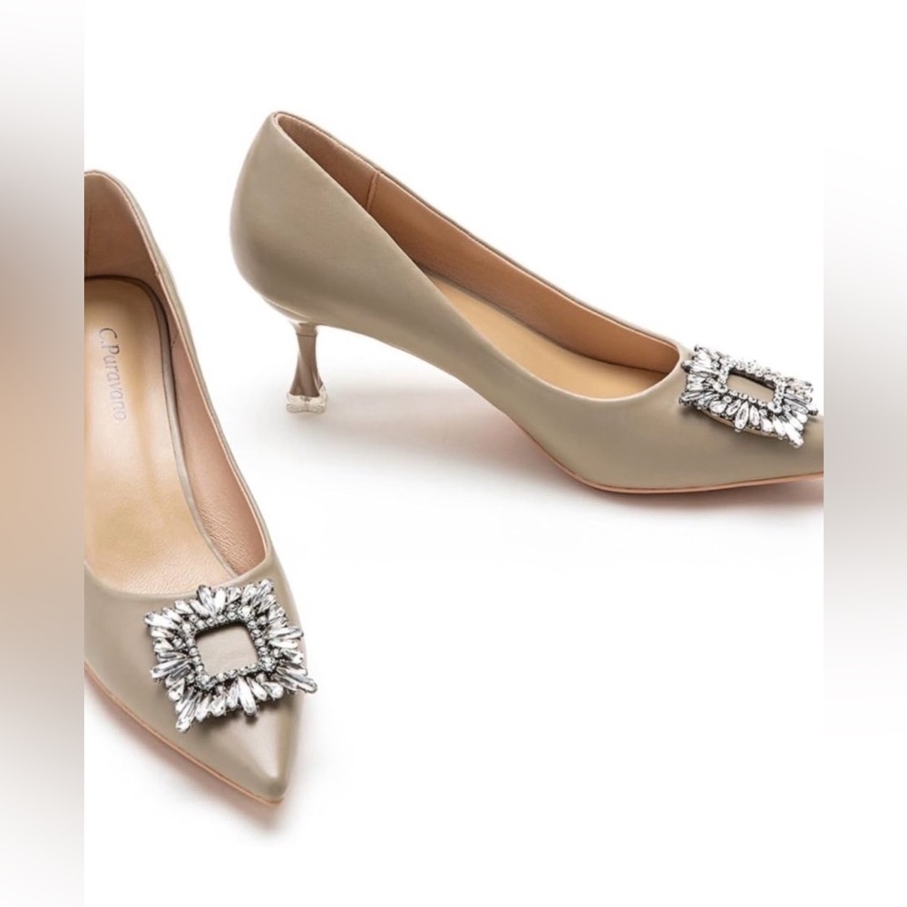 NWT Chic Cream Heels with Crystal Accent